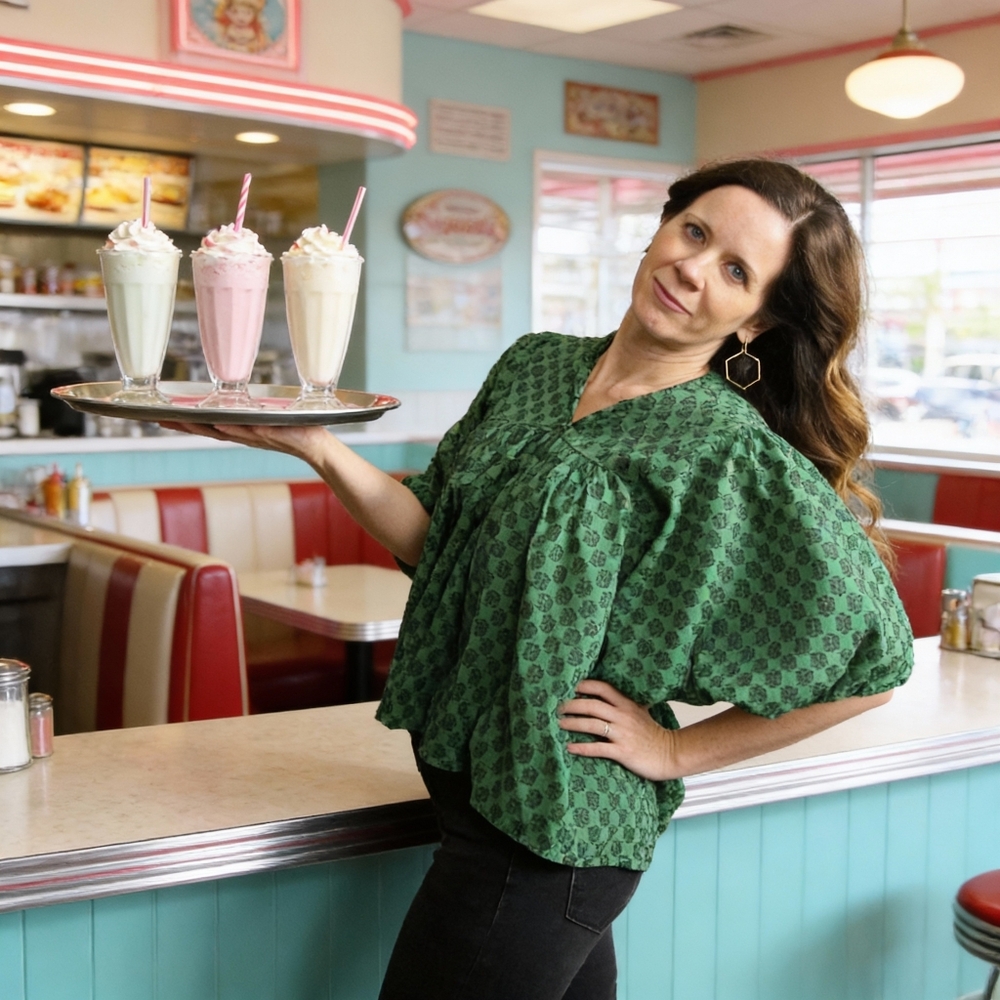 Never A Wallflower Emerald Patterned Blouse Medium - image 1